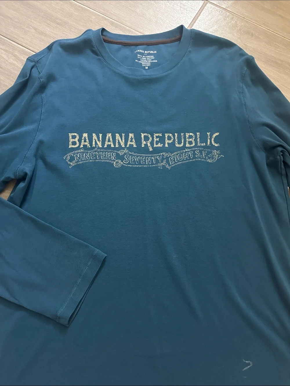 Banana Republic Men's Long Sleeve Crewneck Shirt - Teal Blue